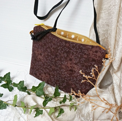 Crossbody s keramickým knoflíkem — foto 6