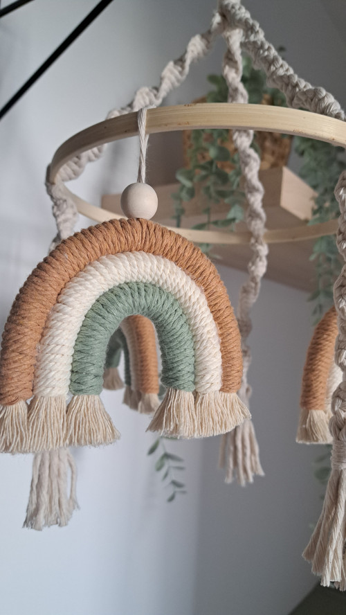 Dětský macrame kolotoč nad postýlku DUHA — foto 3