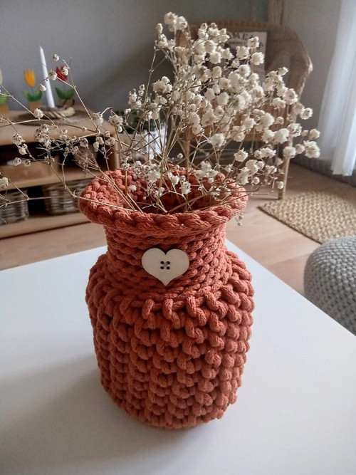 Háčkovaná vázička terakota — foto 2
