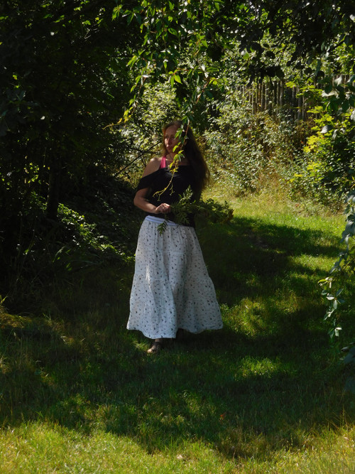 Ve stínu :-) sukně mušelín — foto 3