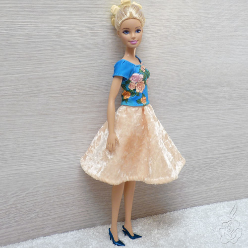 Sukýnka a blůzička pro Barbie — foto 2