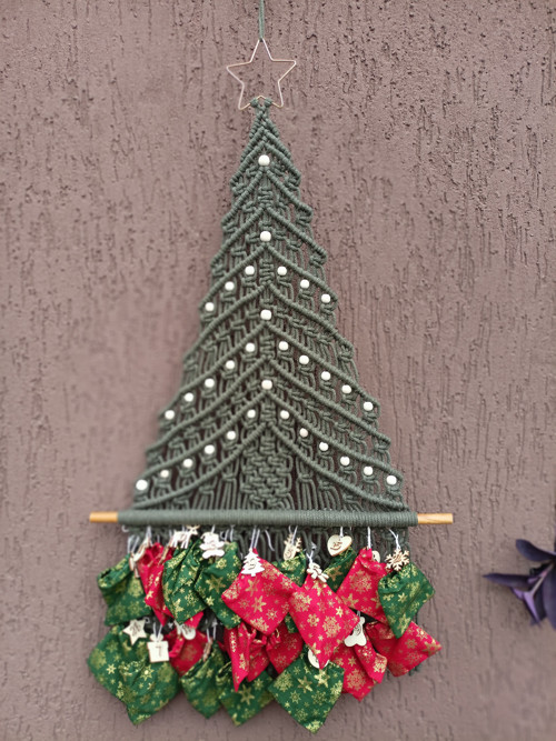 Adventní kalendář, vánoční stromeček, macramé — foto 5