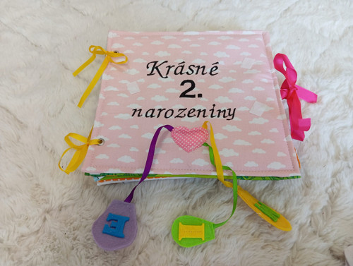 Narozeninová quiet book — foto 5