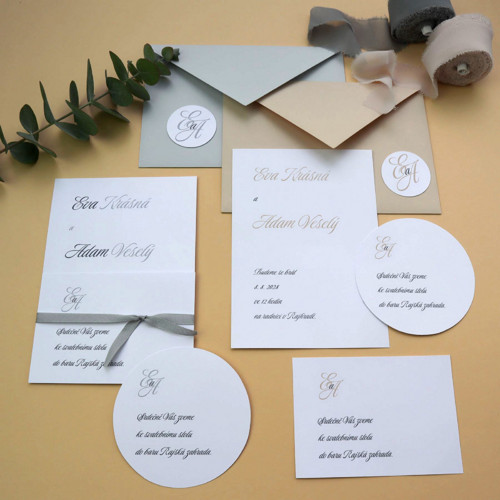 Monogram 1 - béžové oznámení — foto 6
