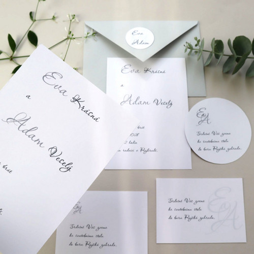 Monogram 2 - šedé oznámení — foto 4