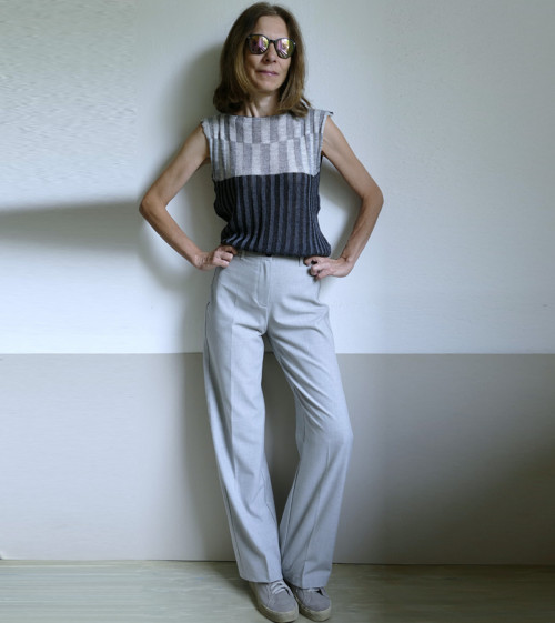 Černo-bílý top ,hodváb — foto 2
