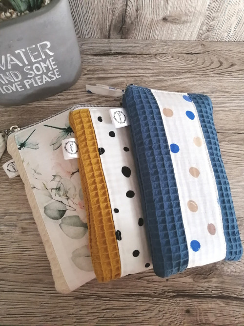 Obal na mobil Blue Dottie — foto 2