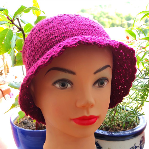 Dámský klobouk magenta. — foto 2