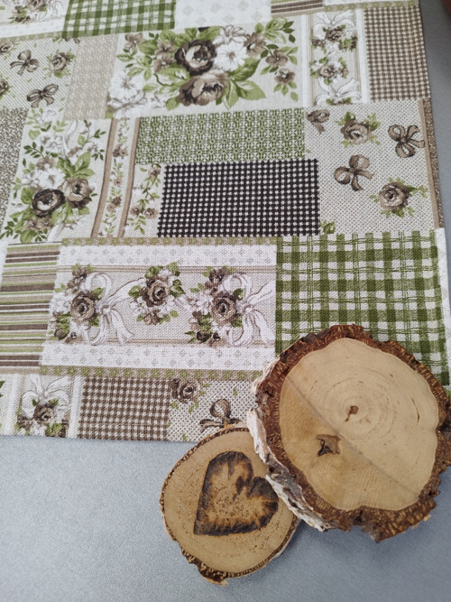 Ubrus 65*65cm HNĚDÝ PATCHWORK — foto 3