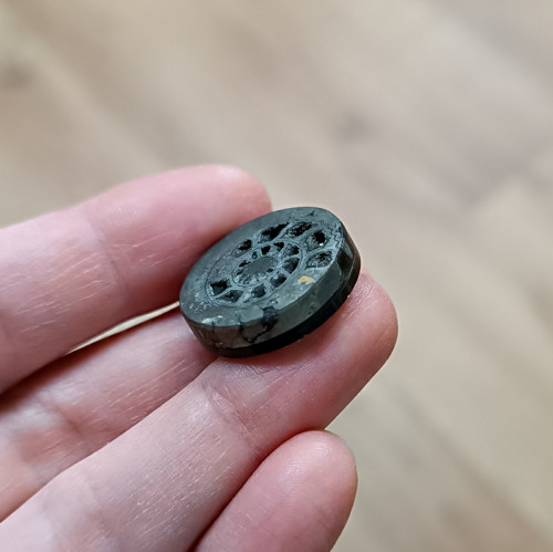 Pyritový Amonit, ID 4144, průměr 22 mm — foto 2