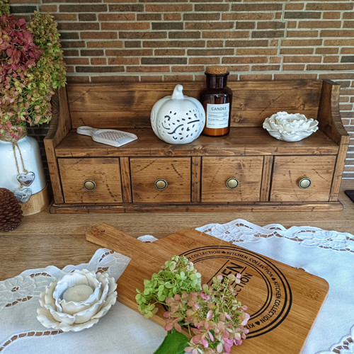 Rustikální skřínka se šuplíky — foto 2