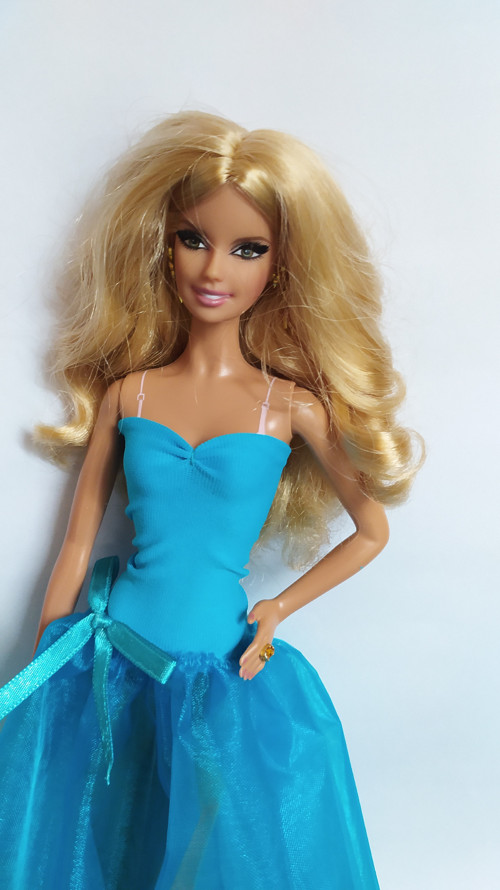 Šaty pro barbie tyrkysové — foto 4