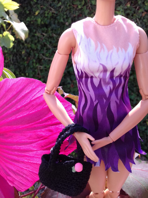 Háčkovaná kabelka pro Barbie panenky — foto 3