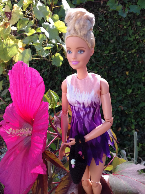 Háčkovaná kabelka pro Barbie panenky — foto 2