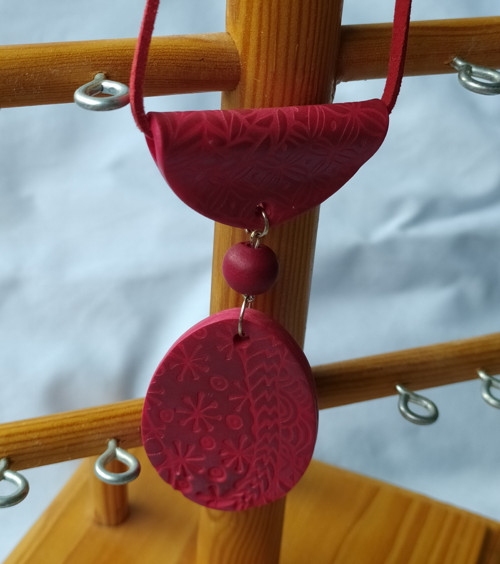Náhrdelník červený — foto 4