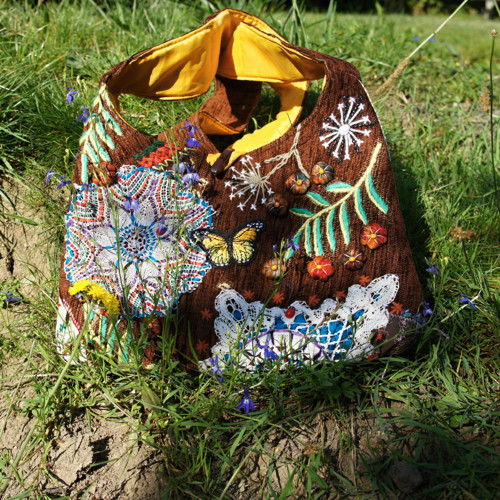 Vyšívaná boho kabelka — foto 5