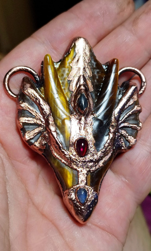 Dračí talisman — foto 2