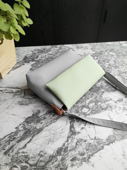 Anna crossbody bag šedá s pistáciovou — foto 3