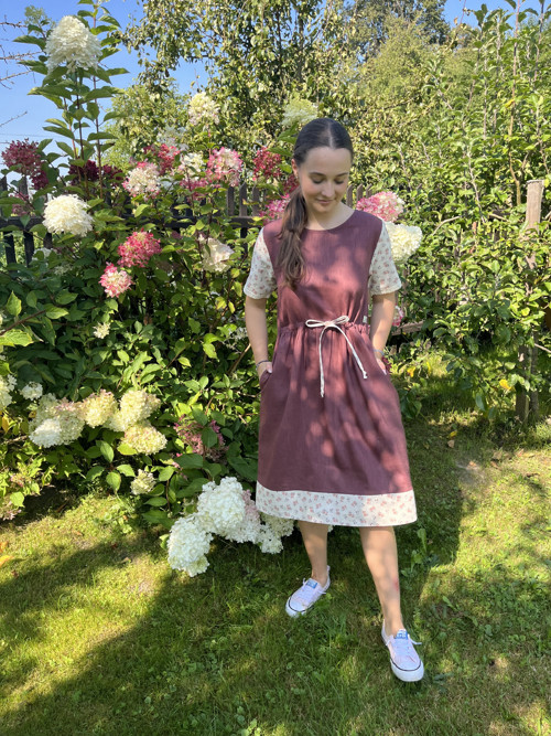 Lněné šaty DARK PURPLE a růžičky — foto 4