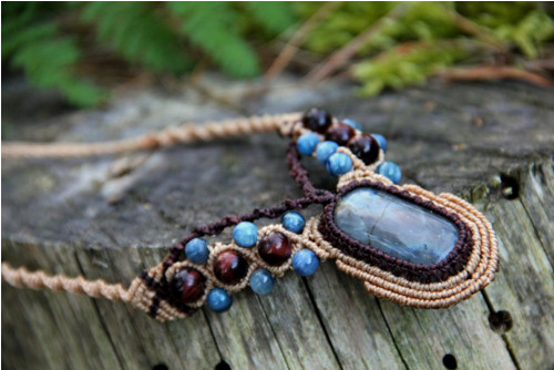 Boho náhrdelník s duhovým labradoritem — foto 4