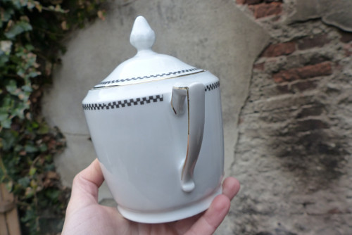 Černozlaté doteky...porcelánová cukřenka — foto 3