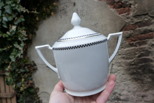 Černozlaté doteky...porcelánová cukřenka — foto 2