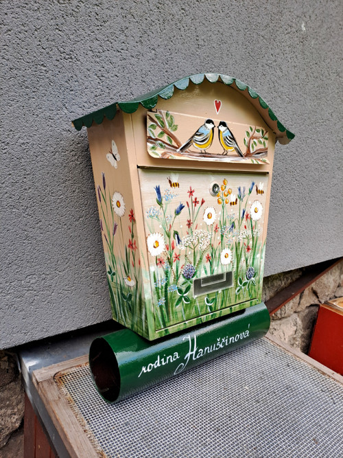 Velká poštovní schránka- louka — foto 2