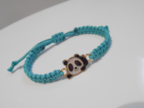 *Panda* dětský saténový náramek (macramé) — foto 2
