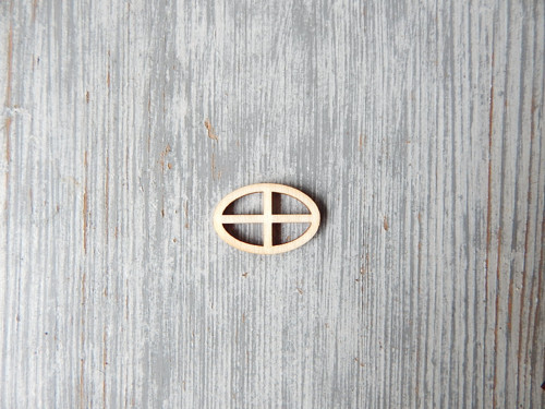 Výřez okno oválné 2 x 3 cm — foto 2