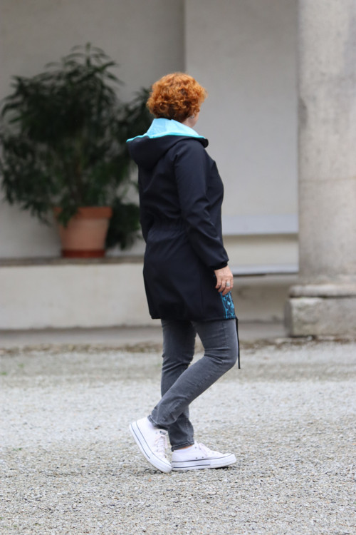 Bunda ze zimního sofhtshellu- autorský sítotisk — foto 6