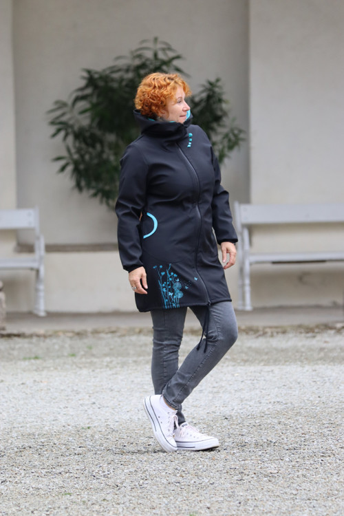 Bunda ze zimního sofhtshellu- autorský sítotisk — foto 3