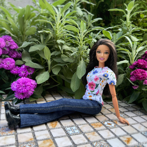 Tmavě modré džíny pro Barbie — foto 3