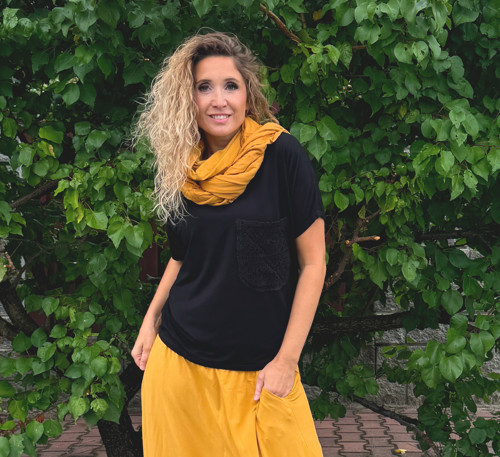 Dlouhá sešívaná šála hořčicová — foto 6