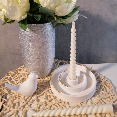 Svíce vysoká 14cm — foto 2
