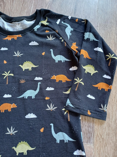 Dětské triko dino vel.104 — foto 2