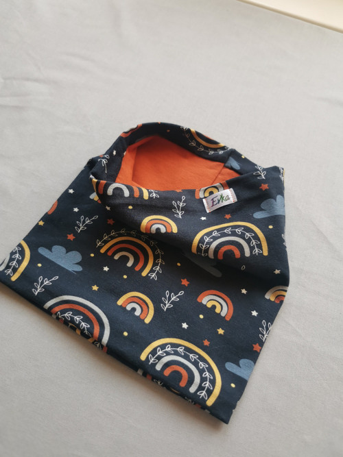 Čepička a nákrčník Duha na modrém - sada — foto 5