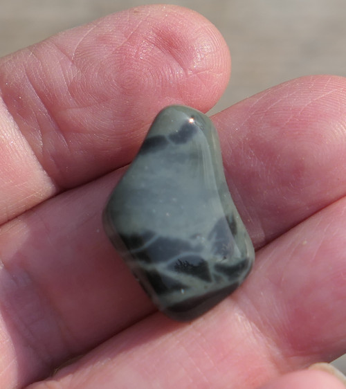 Obsidián pavoučí (24 mm) V480 — foto 2