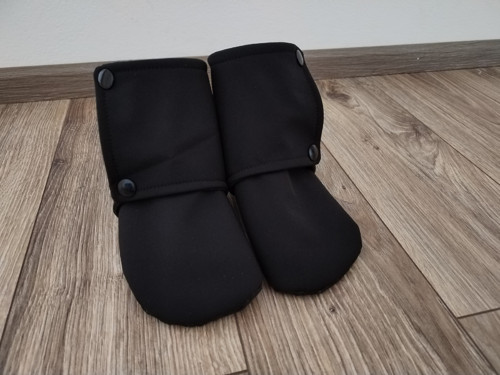 Capáčky ze softshellu s protiskluzem — foto 5
