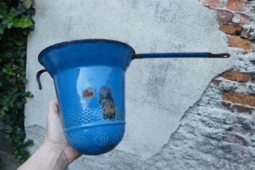 Do kuchyně...velký modrý smaltovaný cedník — foto 2
