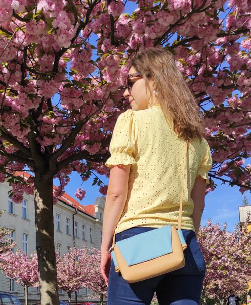 Iris mini bag smetanová s černou — foto 4