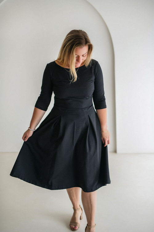 Šaty Bel elegantní černá — foto 2