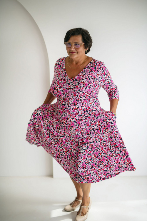 Šaty Brigitte Růžové květy — foto 2