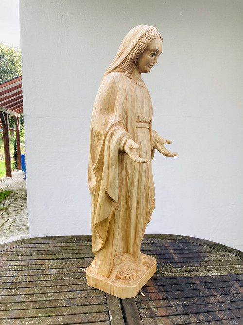 Dřevěná socha Madona — foto 4