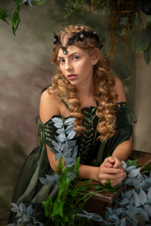 Čierna tiara "svit noci" — foto 2