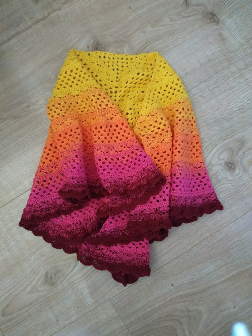 Háčkovaný šátek Fire — foto 3