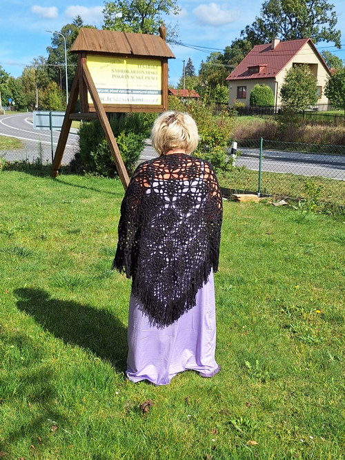 50. odstín šedé + — foto 5
