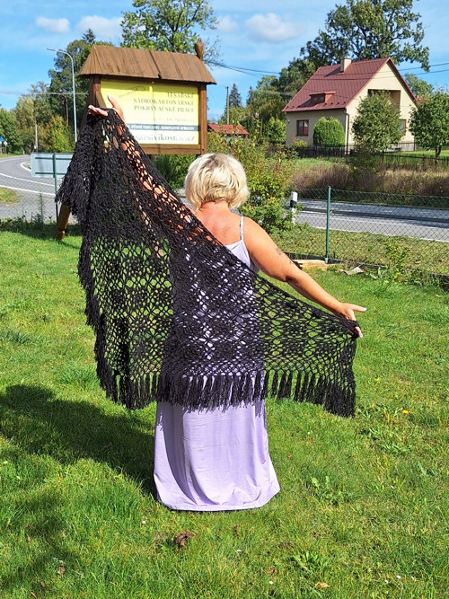 50. odstín šedé + — foto 6
