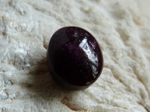 Rubín - kabašon - 1,5 cm (R6) - Extra — foto 2