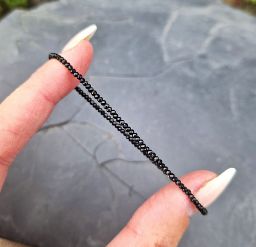 Černý turmalín/skoryl* rondelky*1x2mm*náramek*Ag — foto 4