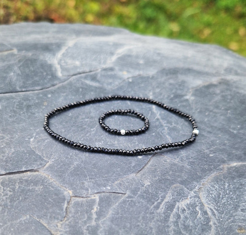 Černý turmalín*skoryl*rondelky*1x2mm*prsten*Ag — foto 6